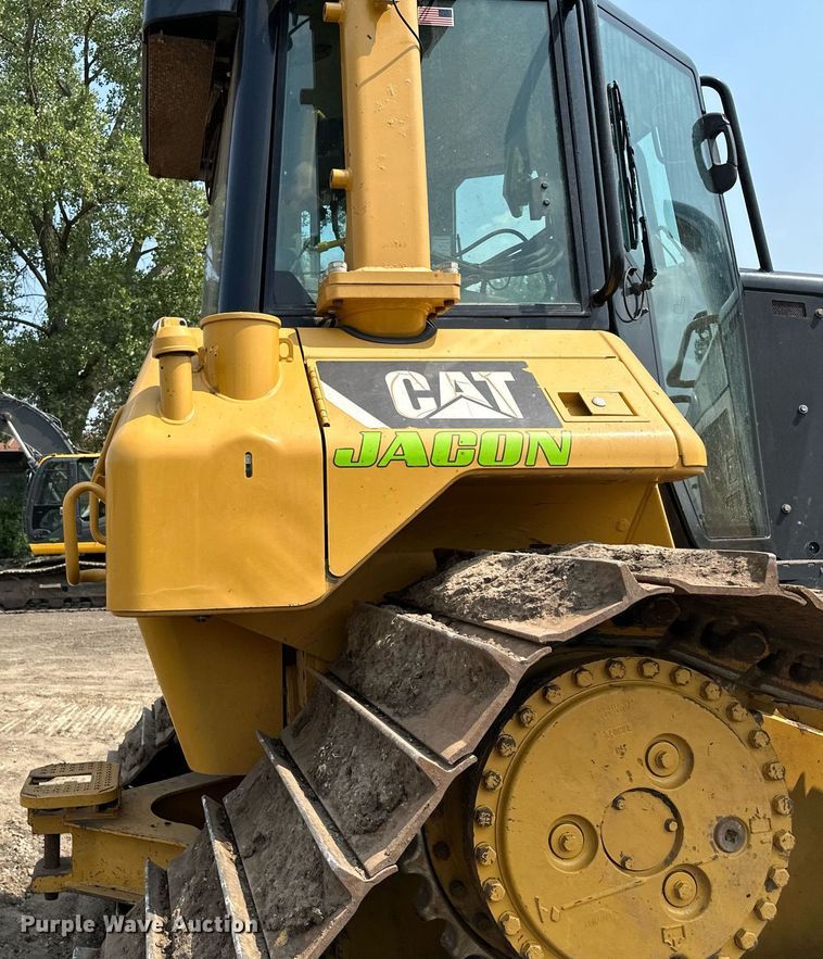 image for item MQ9332 2014 Caterpillar D6N LGP  dozer