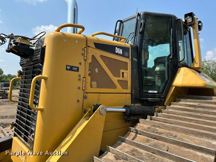 image for item MQ9332 2014 Caterpillar D6N LGP  dozer