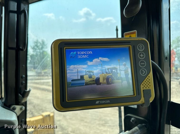 image for item MQ9332 2014 Caterpillar D6N LGP  dozer