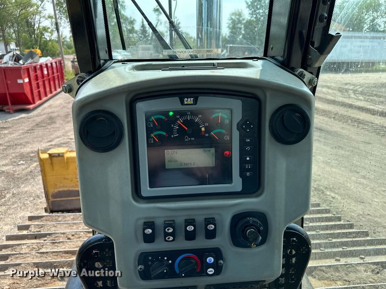 image for item MQ9332 2014 Caterpillar D6N LGP  dozer