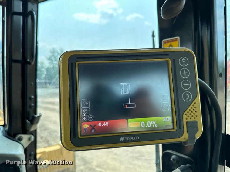 image for item MQ9332 2014 Caterpillar D6N LGP  dozer