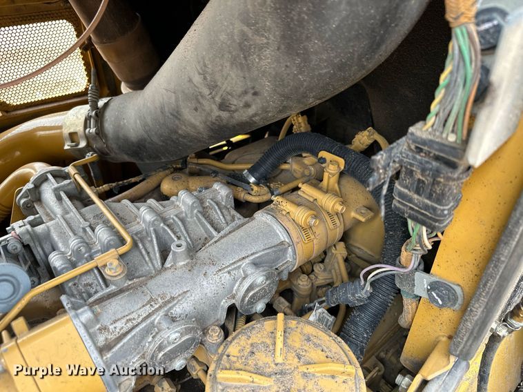 image for item MQ9332 2014 Caterpillar D6N LGP  dozer