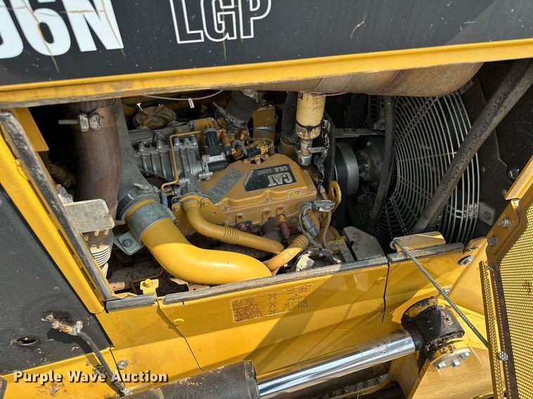 image for item MQ9332 2014 Caterpillar D6N LGP  dozer