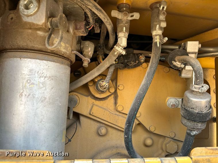 image for item MQ9332 2014 Caterpillar D6N LGP  dozer