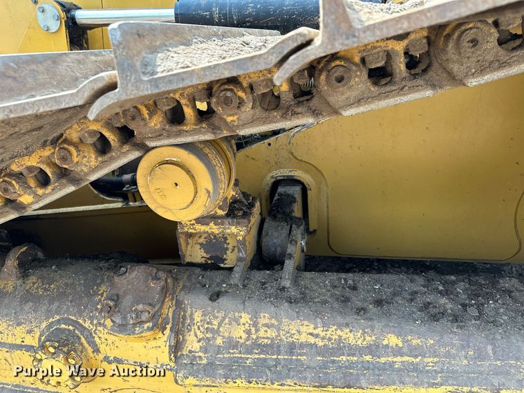 image for item MQ9332 2014 Caterpillar D6N LGP  dozer