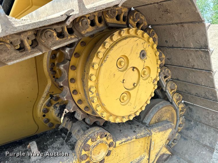 image for item MQ9332 2014 Caterpillar D6N LGP  dozer