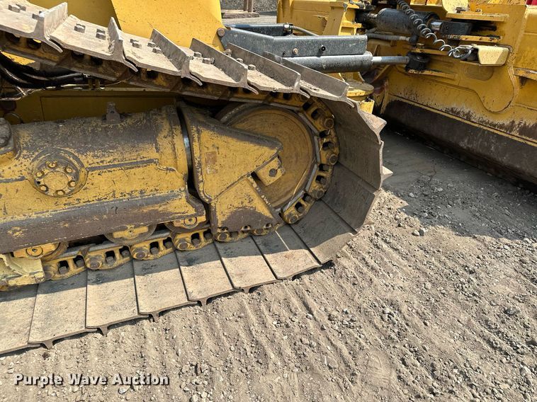 image for item MQ9332 2014 Caterpillar D6N LGP  dozer