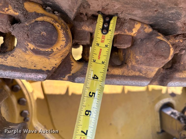image for item MQ9332 2014 Caterpillar D6N LGP  dozer