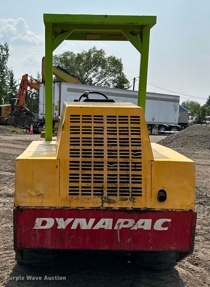 image for item MQ9333 1995 Dynapac CA141  single drum vibratory roller