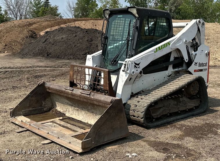 image for item MQ9334 2016 Bobcat T650  skid steer loader