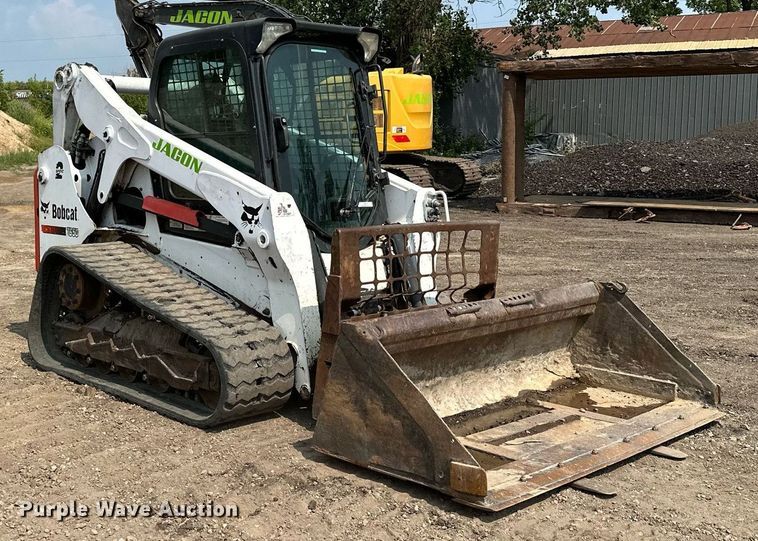 image for item MQ9334 2016 Bobcat T650  skid steer loader