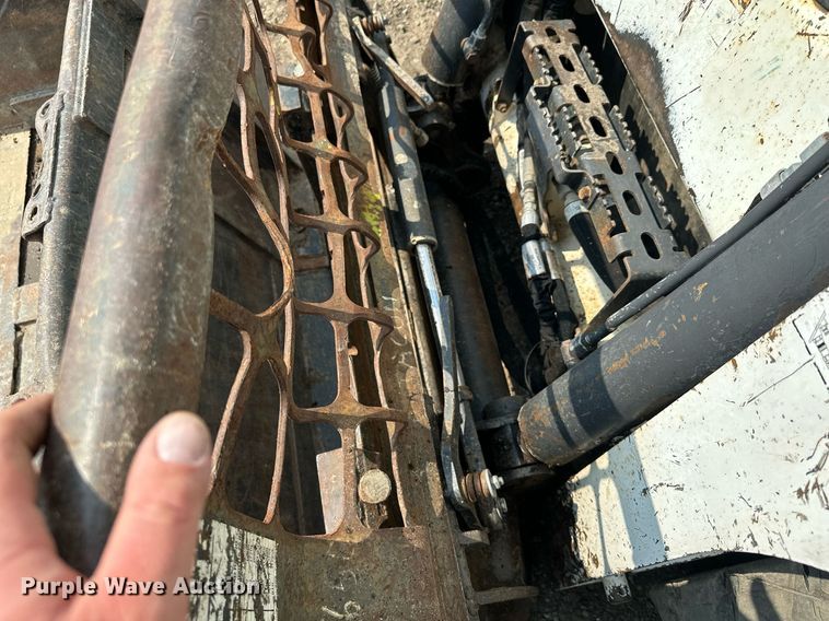 image for item MQ9334 2016 Bobcat T650  skid steer loader