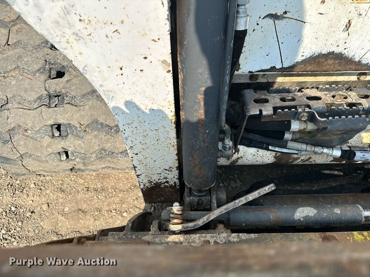 image for item MQ9334 2016 Bobcat T650  skid steer loader