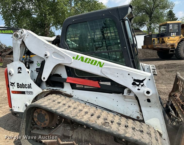 image for item MQ9334 2016 Bobcat T650  skid steer loader