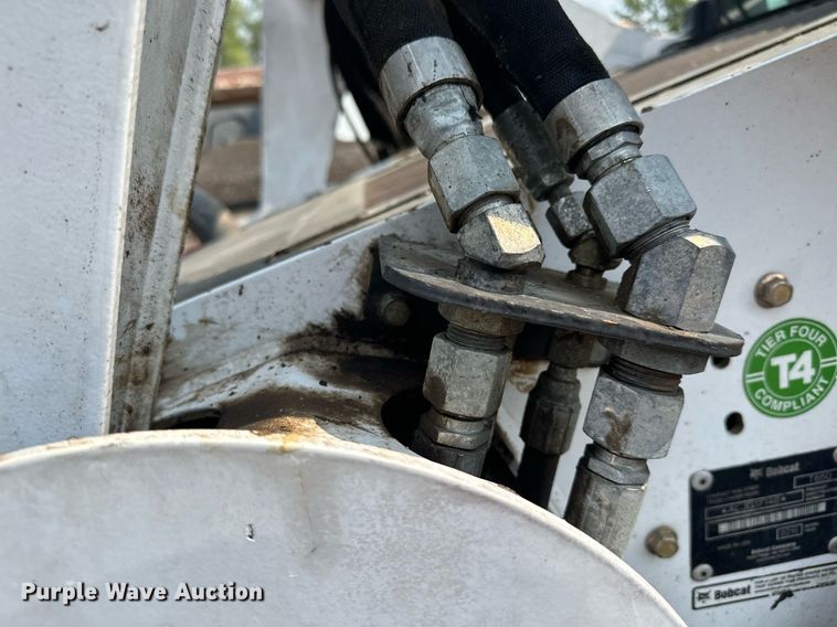image for item MQ9334 2016 Bobcat T650  skid steer loader