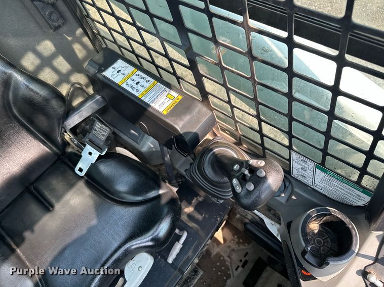 image for item MQ9334 2016 Bobcat T650  skid steer loader