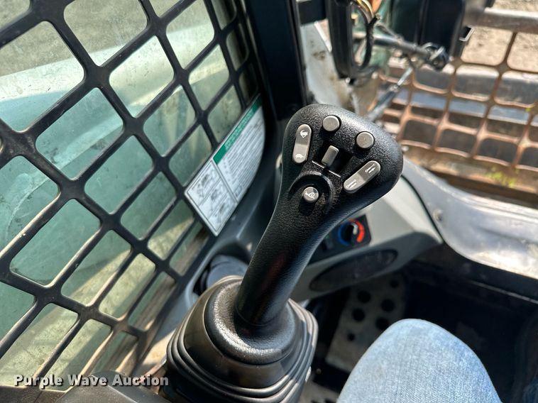 image for item MQ9334 2016 Bobcat T650  skid steer loader