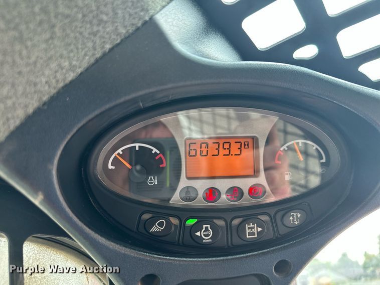 image for item MQ9334 2016 Bobcat T650  skid steer loader