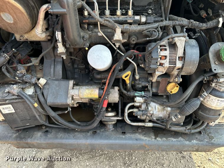 image for item MQ9334 2016 Bobcat T650  skid steer loader