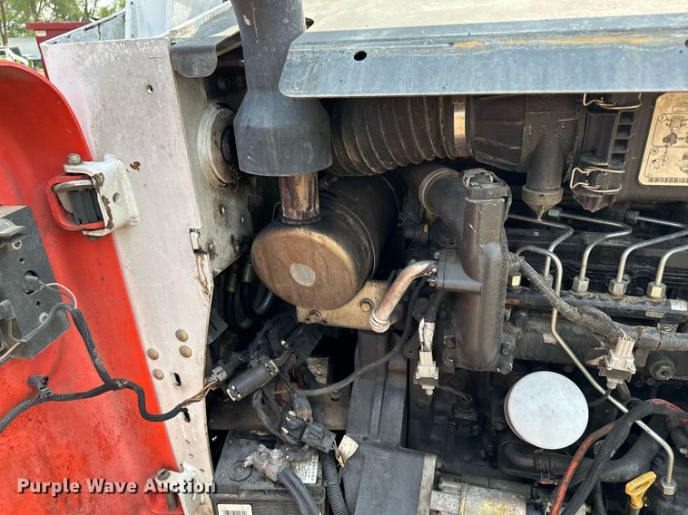 image for item MQ9334 2016 Bobcat T650  skid steer loader