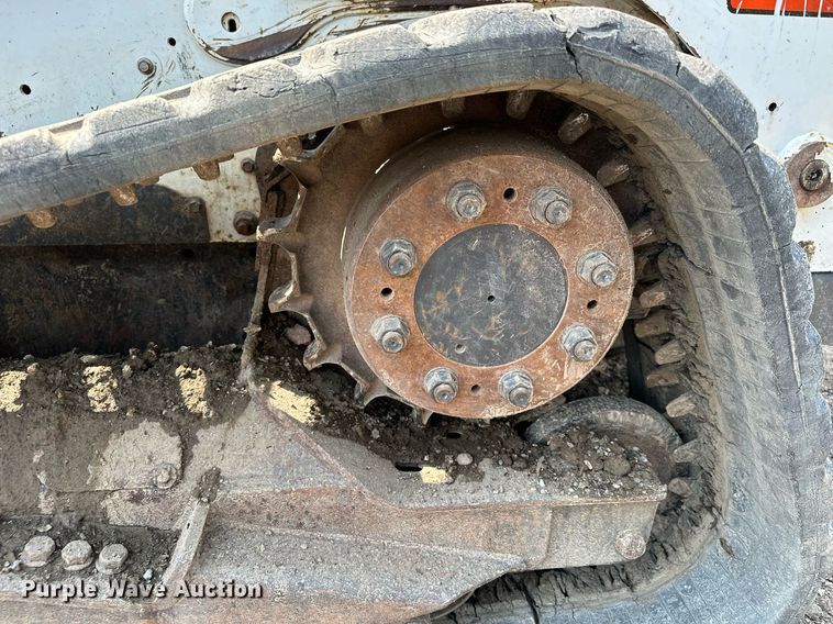 image for item MQ9334 2016 Bobcat T650  skid steer loader