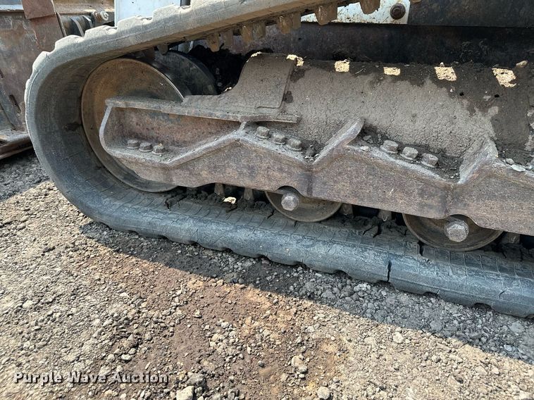 image for item MQ9334 2016 Bobcat T650  skid steer loader