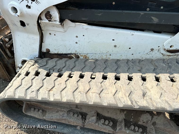 image for item MQ9334 2016 Bobcat T650  skid steer loader