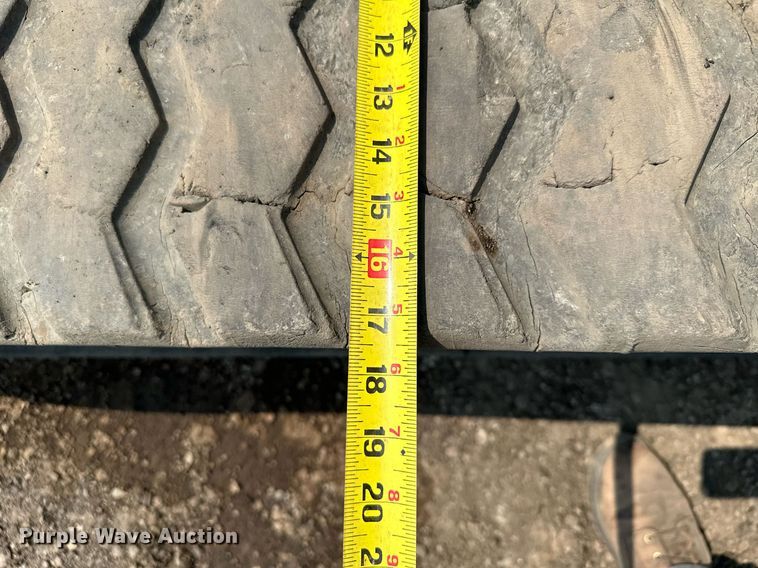 image for item MQ9334 2016 Bobcat T650  skid steer loader