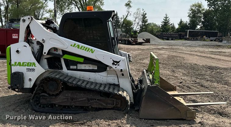 image for item MQ9335 2019 Bobcat T595  skid steer loader
