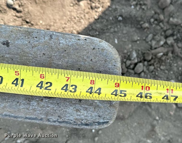 image for item MQ9335 2019 Bobcat T595  skid steer loader