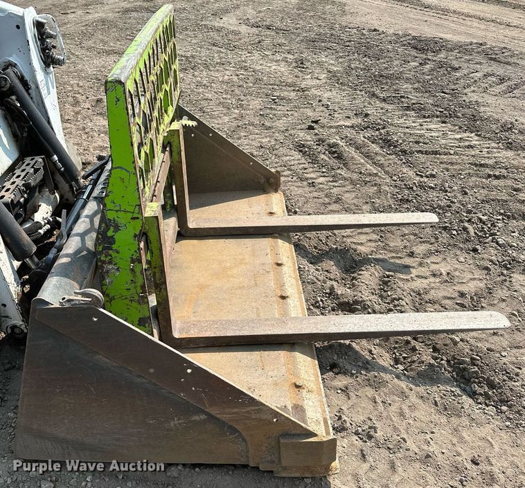 image for item MQ9335 2019 Bobcat T595  skid steer loader