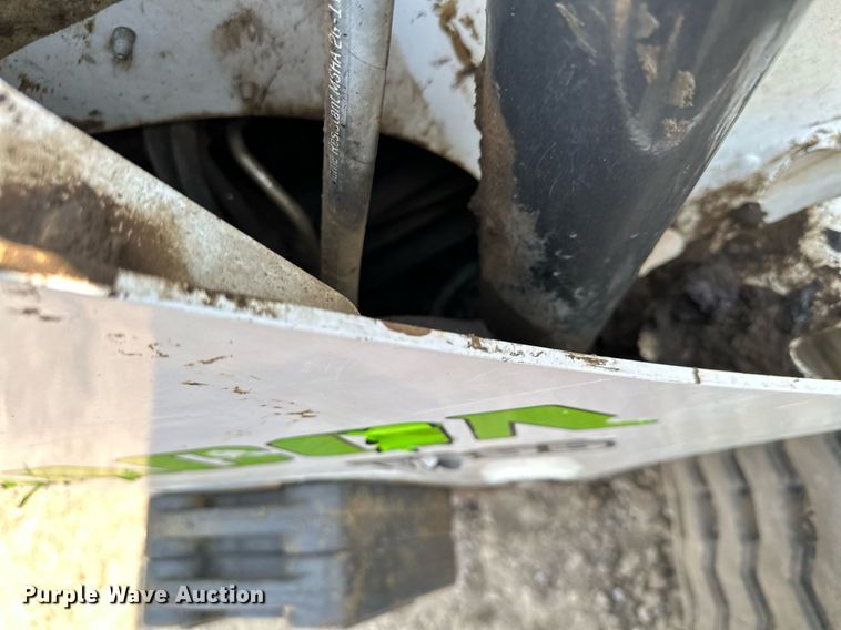 image for item MQ9335 2019 Bobcat T595  skid steer loader