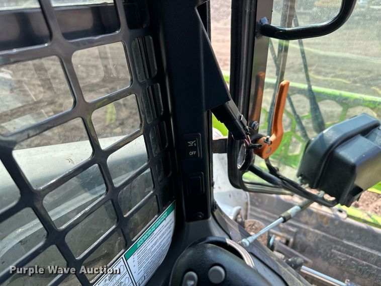 image for item MQ9335 2019 Bobcat T595  skid steer loader