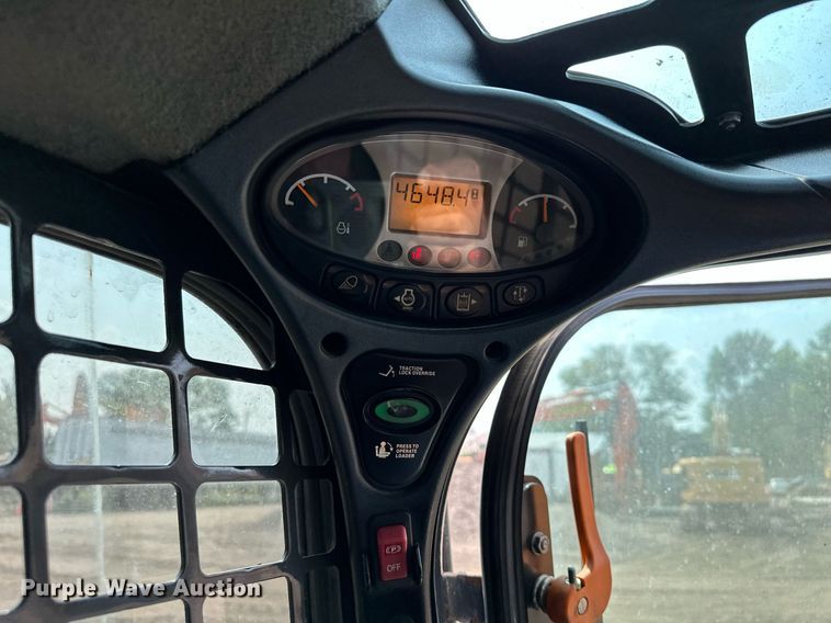 image for item MQ9335 2019 Bobcat T595  skid steer loader