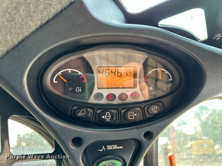 image for item MQ9335 2019 Bobcat T595  skid steer loader