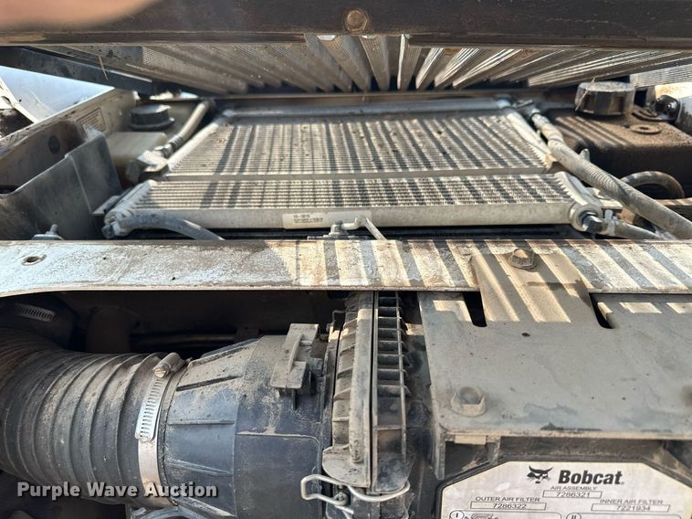 image for item MQ9335 2019 Bobcat T595  skid steer loader