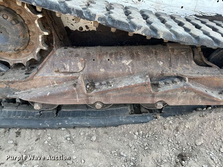 image for item MQ9335 2019 Bobcat T595  skid steer loader