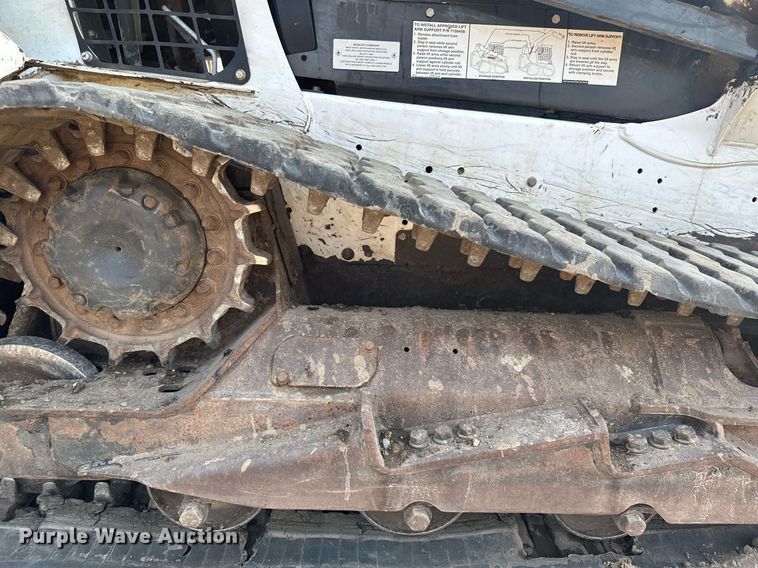 image for item MQ9335 2019 Bobcat T595  skid steer loader