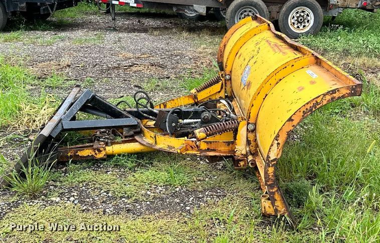 image for item MQ9340 LEO  skid steer snow plow