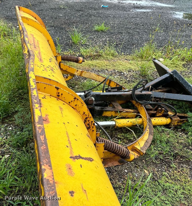 image for item MQ9340 LEO  skid steer snow plow