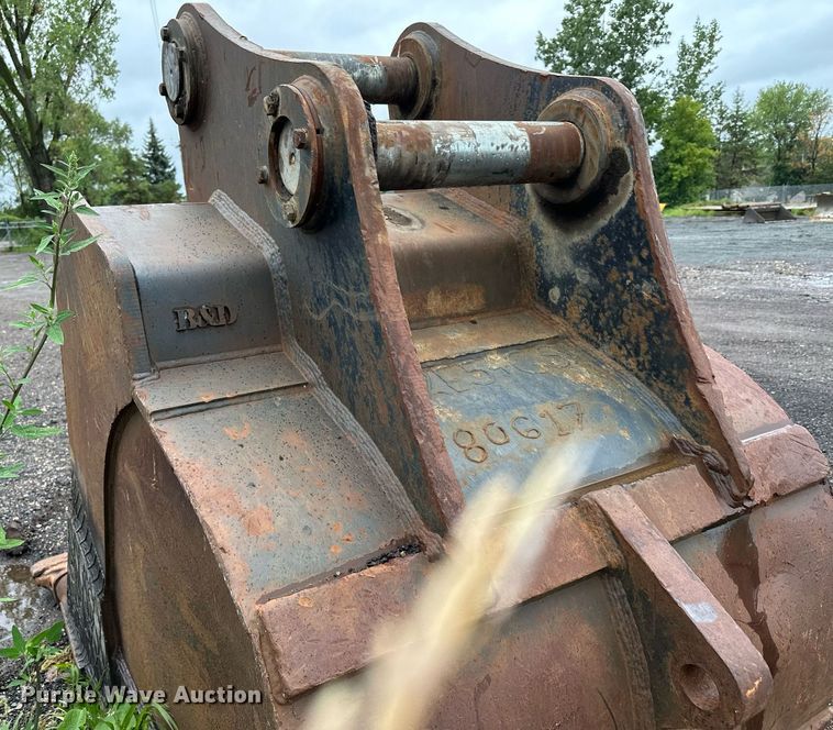 image for item MQ9341 B&D  excavator bucket