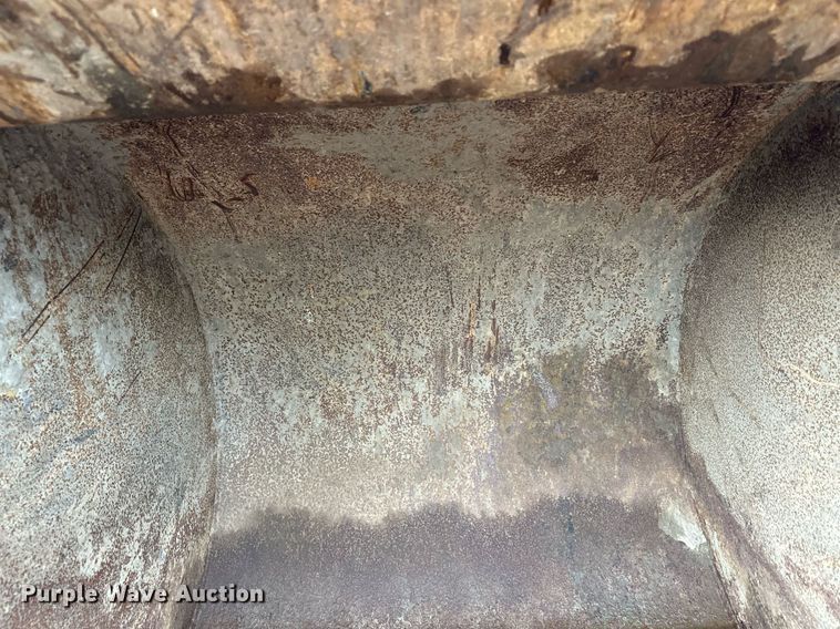 image for item MQ9341 B&D  excavator bucket