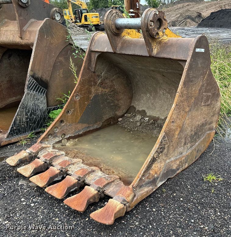 image for item MQ9342 Caterpillar  excavator bucket