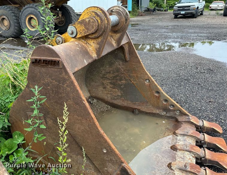 image for item MQ9342 Caterpillar  excavator bucket