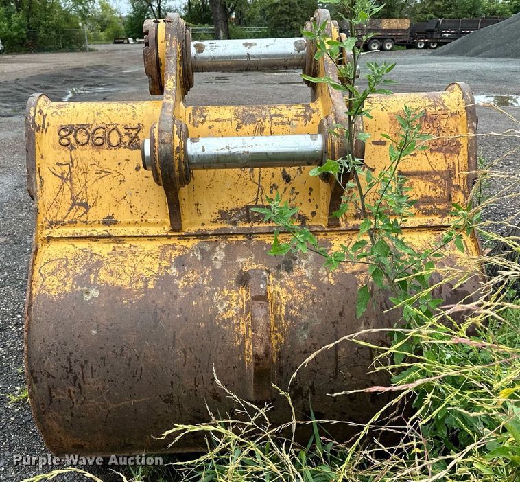 image for item MQ9342 Caterpillar  excavator bucket