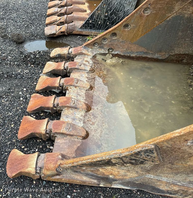 image for item MQ9342 Caterpillar  excavator bucket