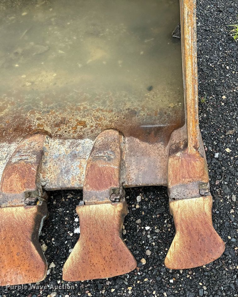 image for item MQ9342 Caterpillar  excavator bucket