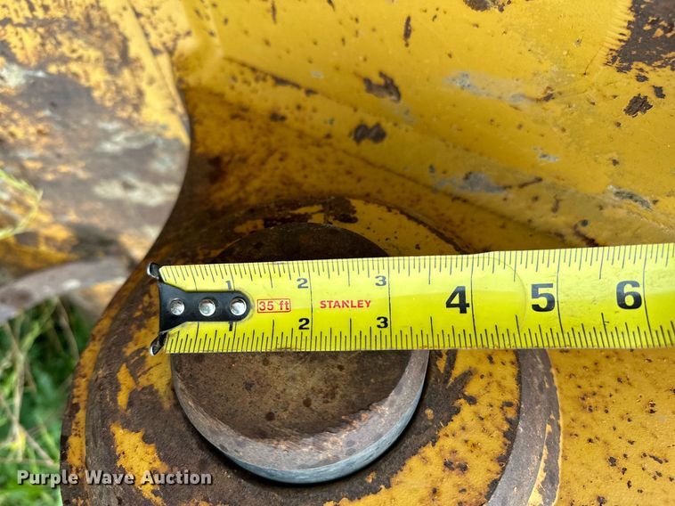 image for item MQ9342 Caterpillar  excavator bucket