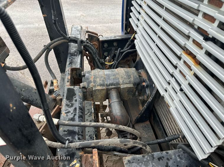 image for item MQ9344 2004 Freightliner FL60  dump truck