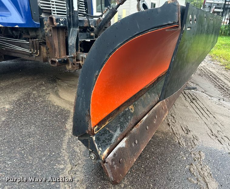 image for item MQ9344 2004 Freightliner FL60  dump truck